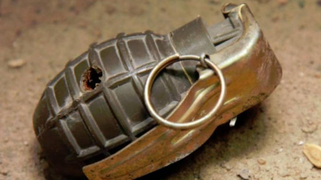 Lãnh sự quán Nga ở thủ đô Athens của Hy Lạp bị ném lựu đạn ảnh 1