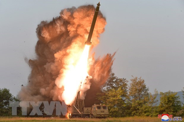Một vụ thử vũ khí của Triều Tiên tại tỉnh Nam Pyongan. (Nguồn: Yonhap/TTXVN) Hàn Quốc kêu gọi nỗ lực nhanh chóng đưa Triều Tiên trở lại đàm phán ảnh 1
