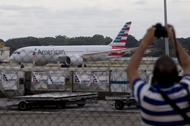 Máy bay của American Airlines. (Nguồn: Getty Images) Khôi phục đường bay thương mại giữa Mỹ và miền Trung Cuba ảnh 1