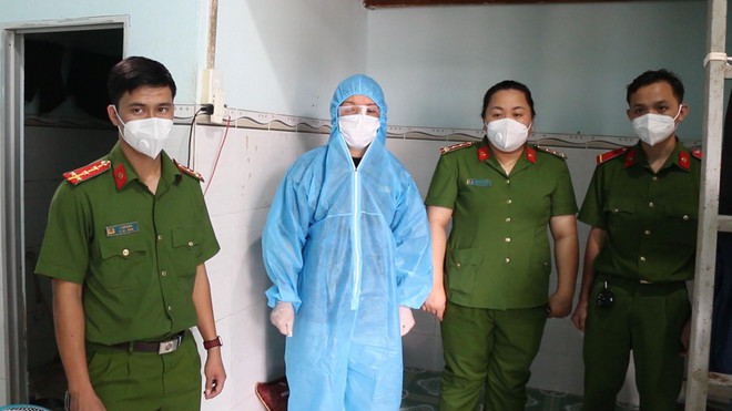 Bắt nguyên Kế toán trưởng Trung tâm Giáo dục thường xuyên Bình Phước ảnh 1