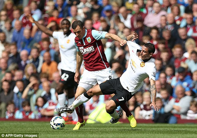 Cận cảnh màn ra mắt của Angel Di Maria ở trận M.U hòa Burnley ảnh 5