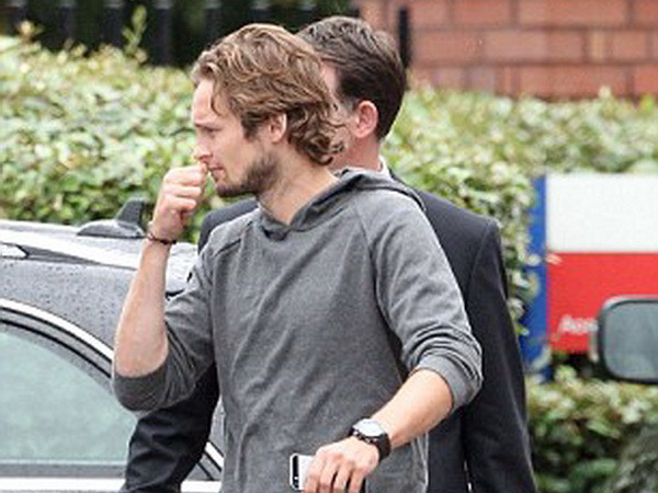 Chuyển nhượng 31/8: Nhiều hợp đồng hoàn tất, sáng tỏ vụ Kagawa ảnh 1