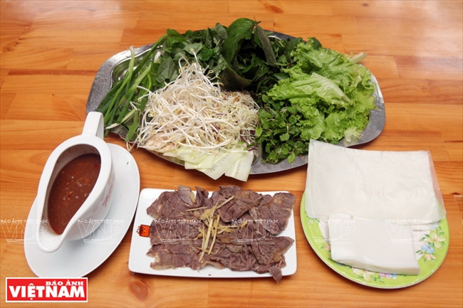 Bắp bò hấp chấm mắm nêm - món ăn tuyệt vời cho người giảm cân ảnh 1