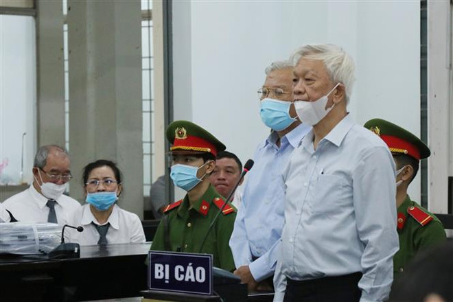 Nguyên Chủ tịch UBND tỉnh Khánh Hòa bị đề nghị mức án từ 7-8 năm tù ảnh 1