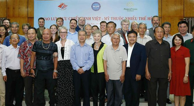Trao Huân chương Hữu nghị tặng người sáng lập PeaceTrees Vietnam ảnh 1