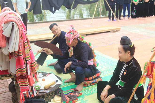 Bảo tồn văn hóa giàu bản sắc của đồng bào dân tộc Thái đen ở Lai Châu ảnh 2