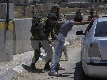 Quân đội Israel tăng cường lực lượng tại Bờ Tây sau làn sóng tấn công ảnh 1