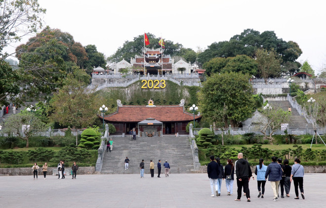 Quảng Ninh: Quản lý tiền công đức minh bạch ở đền Cửa Ông ảnh 1