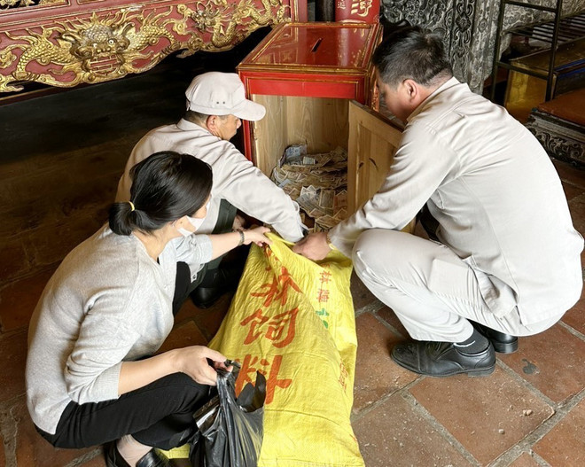 Quảng Ninh: Quản lý tiền công đức minh bạch ở đền Cửa Ông ảnh 3