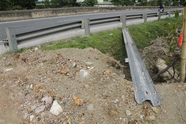 Kiểm tra thông tin về bảo vệ kết cấu giao thông do TTXVN phản ánh ảnh 1