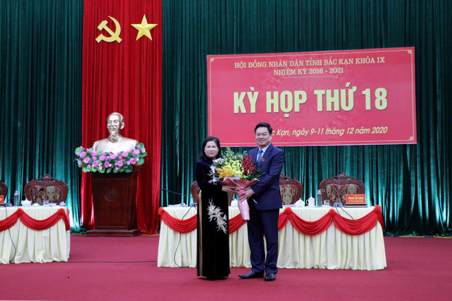 Bắc Kạn có tân Chủ tịch Hội đồng Nhân dân và Chủ tịch UBND tỉnh ảnh 1
