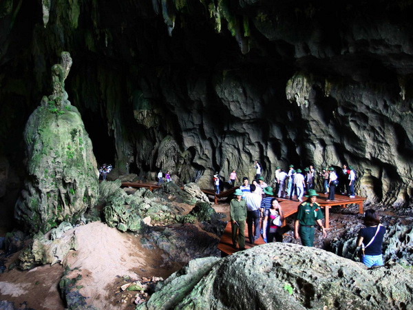 Sắp khai trương tuyến du lịch mạo hiểm tại Hang Tối ảnh 1