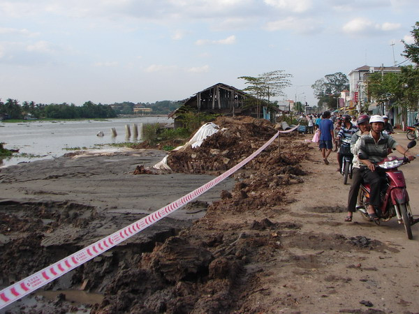 Bài 2: Cát tặc lộng hành sông Sài Gòn: Những hệ lụy khó lường ảnh 1