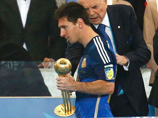 Lionel Messi giành Quả bóng vàng nhờ nhà tài trợ Adidas? ảnh 1
