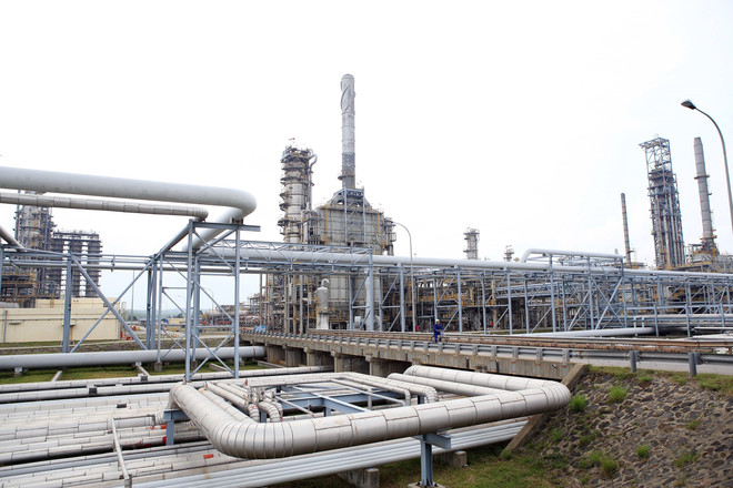 Hàng loạt cổ phiếu ngành dầu khí bùng nổ theo đà tăng của giá dầu ảnh 1