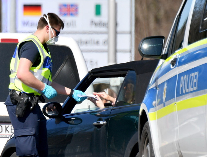 TSG Hoffenheim-Dietmar Hopp, Ultra và đại dịch COVID-19 ảnh 2