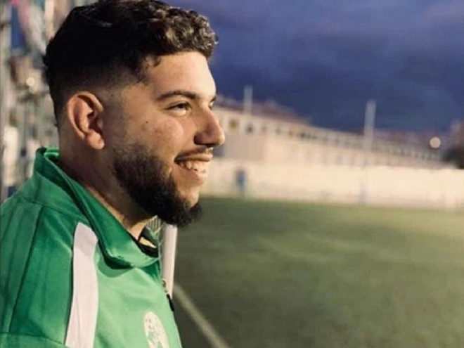 HLV bóng đá đầu tiên trên thế giới qua đời vì COVID-19 ảnh 1