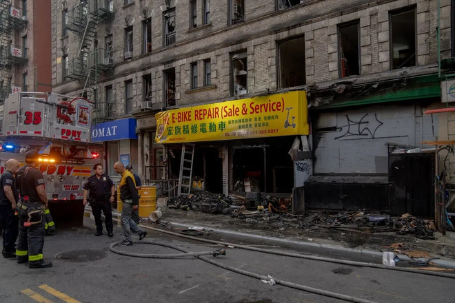 Cháy cửa hàng xe đạp điện ở Mỹ, khiến 4 người thiệt mạng ảnh 1