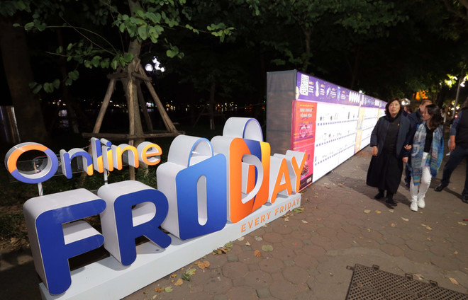Ngày mua sắm trực tuyến Online Friday không "nóng" như kỳ vọng ảnh 1