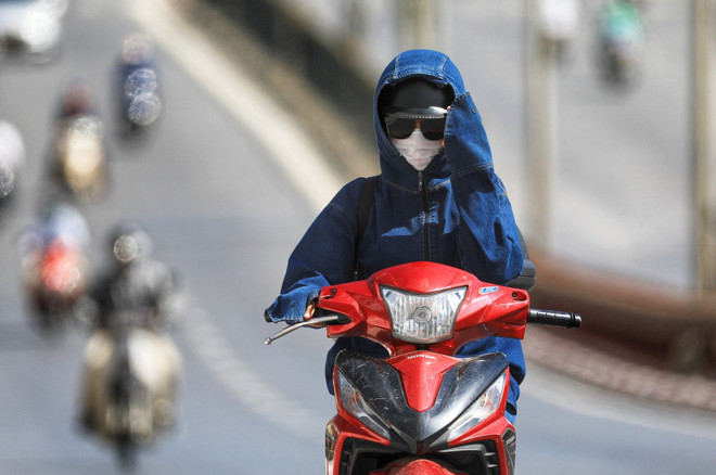 Chỉ số tia cực tím tại Hà Nội, TP Hồ Chí Minh ở mức gây hại cao ảnh 1