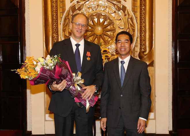 Trao tặng Huân chương Hữu nghị cho Đại sứ Đức tại Việt Nam ảnh 2