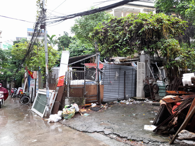 Hà Nội: Nhức nhối nạn 'xẻ thịt' không gian xanh kinh doanh trái phép ảnh 2