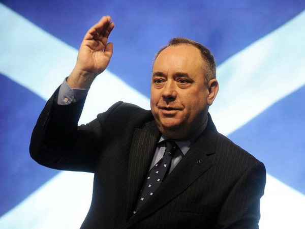 Báo chí Anh đùa giỡn về cuộc trưng cầu dân ý ở Scotland ảnh 2