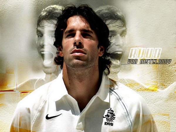 Ruud van Nistelrooy: Người mang Cúp đến với Việt Nam ảnh 1