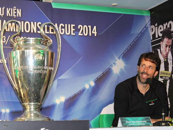 Van Nistelrooy: Moyes là lựa chọn đúng đắn cho M.U ảnh 4