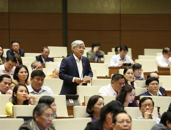 Ba thành viên Chính phủ giải trình, làm rõ ý kiến đại biểu Quốc hội ảnh 3