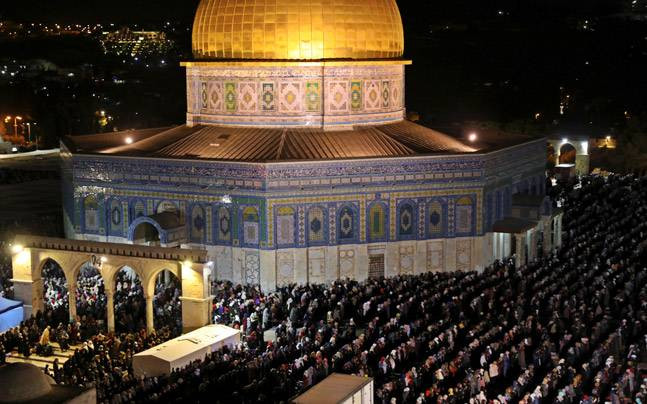 Israel tạm ngừng lễ cầu nguyện tại đền thờ Hồi giáo ở Jerusalem ảnh 1