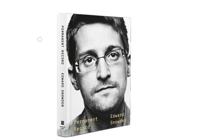 Cựu điệp viên Mỹ Edward Snowden chuẩn bị xuất bản hồi ký ảnh 1