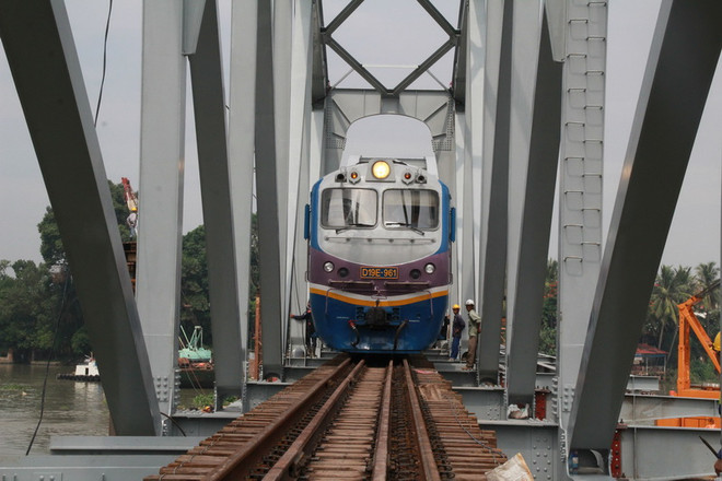 Ga Sài Gòn nhộn nhịp trở lại sau ​khi thông tàu cầu Ghềnh ảnh 1