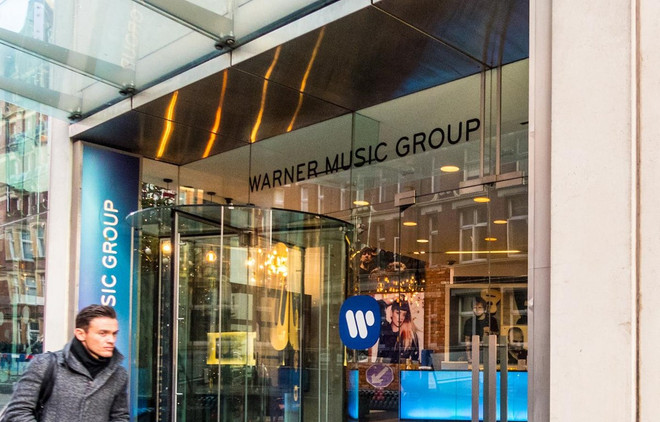 Warner Music huy động được gần 2 tỷ USD trong đợt IPO ảnh 1