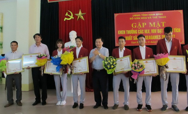 Khen thưởng các huấn luyện viên, vận động viên xuất sắc tại SEA Games ảnh 2