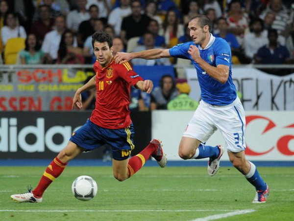 Chiellini chắc vẫn chưa quên thất bại trước Tây Ban Nha. (Nguồn: AP) Nhìn lại thất bại đầy cay đắng của Italy trước Tây Ban Nha ảnh 1
