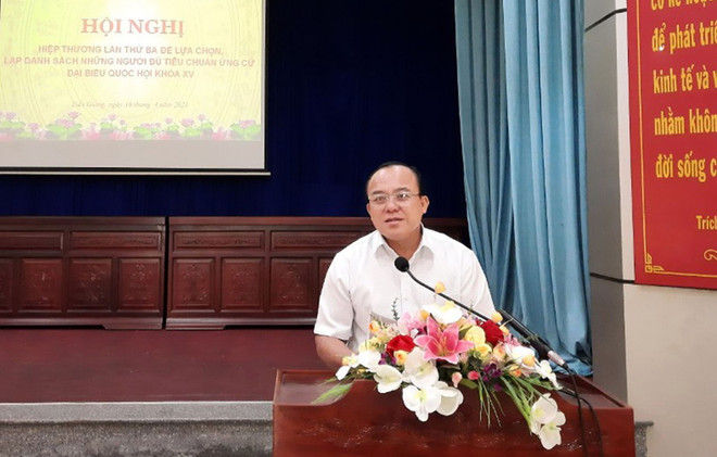 Ông Nguyễn Chí Trung, Ủy viên Ban Thường vụ Tỉnh ủy, Chủ tịch Ủy ban MTTQ tỉnh Tiền Giang phát biểu tại Hội nghị. (Ảnh: Hữu Chí/TTXVN) Bầu cử QH và HĐND: Các địa phương thống nhất danh sách người ứng cử ảnh 2