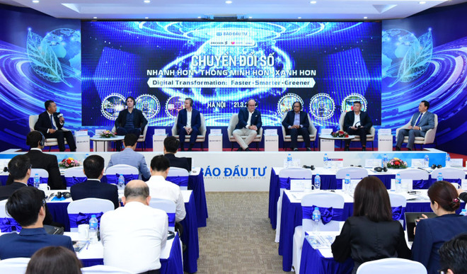 Tại diễn đàn “Chuyển đổi số: Nhanh hơn, Thông minh hơn, Xanh hơn,” do Báo Đầu tư tổ chức, ngày 21/3. (Ảnh: CTV/Vietnam+) “Việt Nam chủ động tiếp cận cơ hội từ Cách mạng công nghiệp lần thứ 4” ảnh 1
