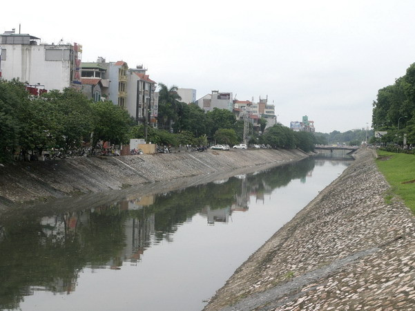 Hà Nội cần rất nhiều tiền để "giải cứu" các dòng sông ô nhiễm ảnh 1