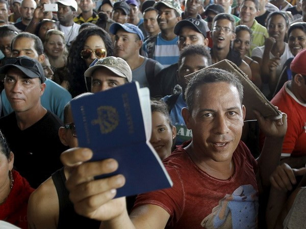 Mỹ sẽ chấm dứt chính sách "chân ướt, chân ráo" với Cuba ảnh 1