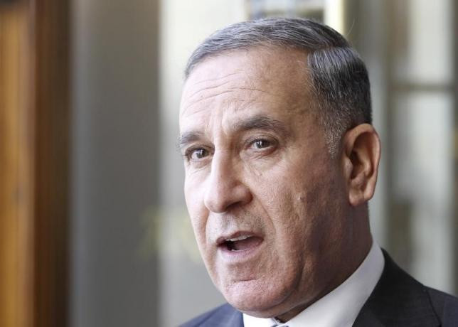 Bộ trưởng Quốc phòng Iraq Khalid al-Obeidi bị ám sát hụt ảnh 1