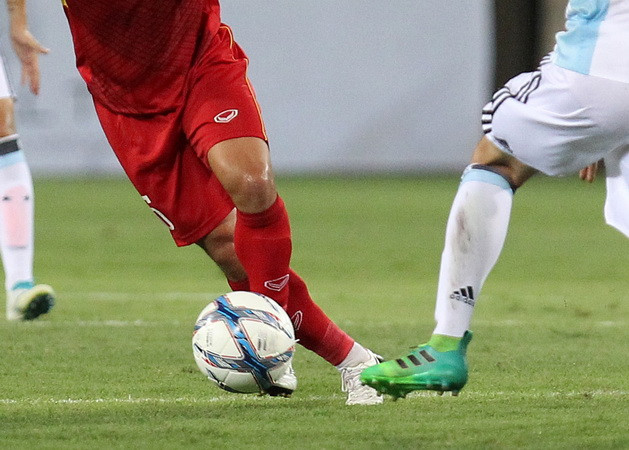 Thắt chặt tình đoàn kết Việt Nam-Lào qua giao lưu thể thao ảnh 1