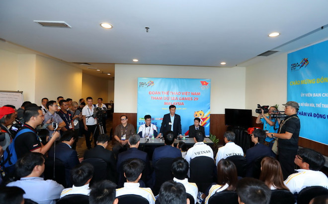 SEA Games 29: Đoàn Việt Nam thiếu đồ ăn và không hợp khẩu vị ảnh 1