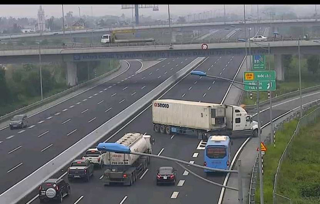 Tăng cường giám sát, xử lý vi phạm giao thông trên đường cao tốc ảnh 1