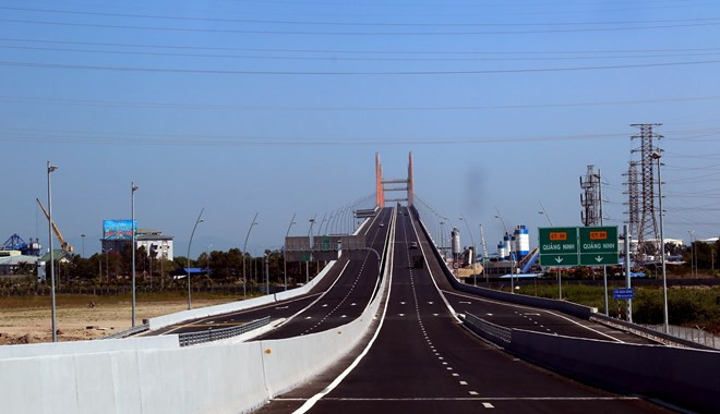 Cầu Bạch Đằng được bù vênh các vị trí không bằng phẳng vào tháng 12 ảnh 1