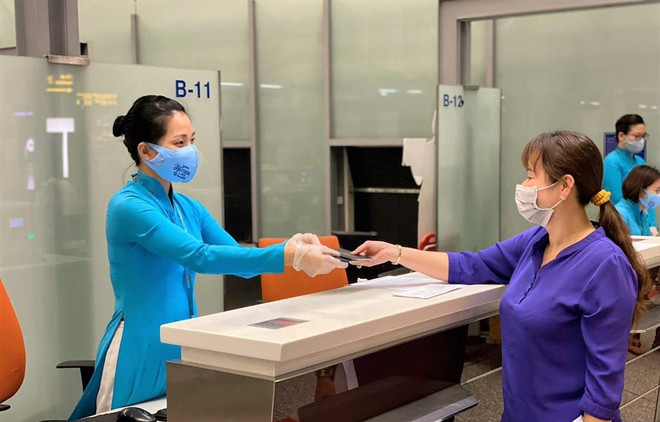 Đề nghị hỗ trợ hành khách bay quốc tế đi qua địa phương giãn cách ảnh 1