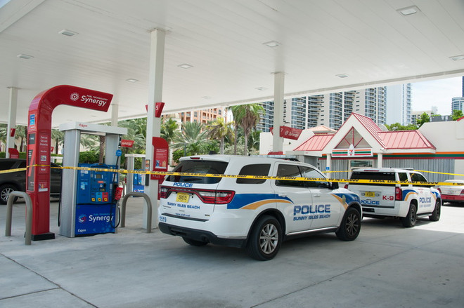 Giá dầu châu Á giảm do lo ngại các cơn bão mới đổ bộ vào Mỹ ảnh 1