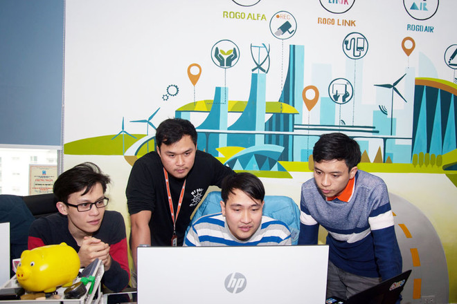 Tập đoàn FPT hút chuyên gia công nghệ bằng các bài toán lớn ảnh 2