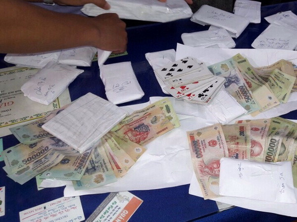 Triệt phá sòng bạc quy mô lớn ở vùng ven Thành phố Hồ Chí Minh ảnh 1