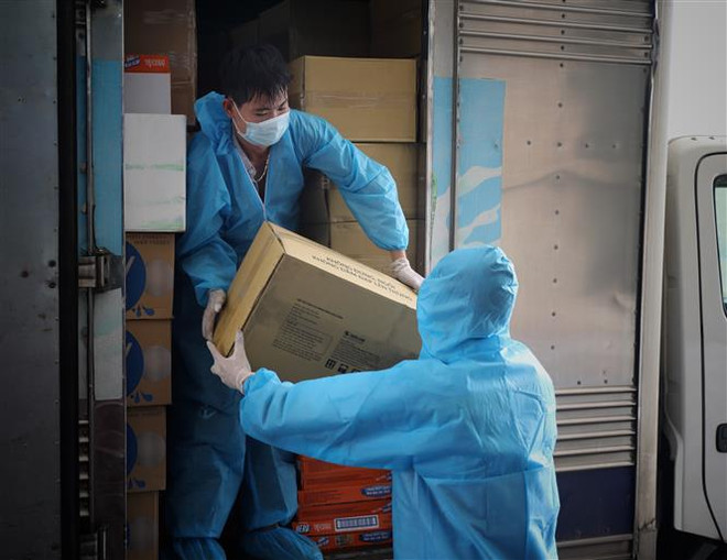 Các bộ, ngành, doanh nghiệp ủng hộ, hỗ trợ cho phòng, chống COVID-19 ảnh 3